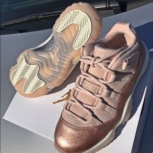 Rose gold 11s